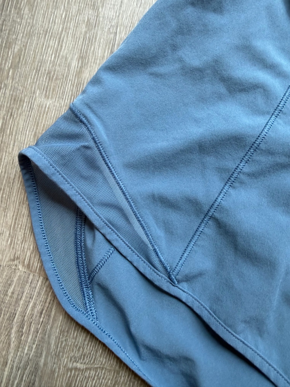 lululemon 4” periwinkle hotty hots - Picture 3 of 7